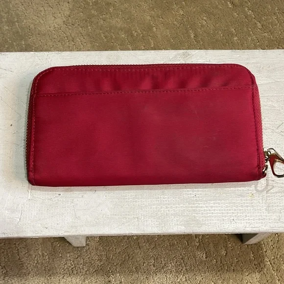 Travelon Wallet - Picture 2 of 5